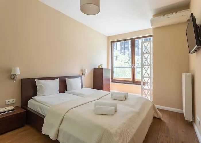 Urban Chic - City Center - One Bedroom Apartment - Warsaw Stays - Siedmiogrodzka 1